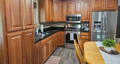 Diamond D Fully Furnished 1 Bedroom Guest House