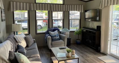 Private Wooded Lot - Sherkston Shores Cottage