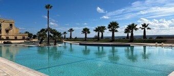 Apartment in a tranquil environment with fantastic views of the Mediterranean 