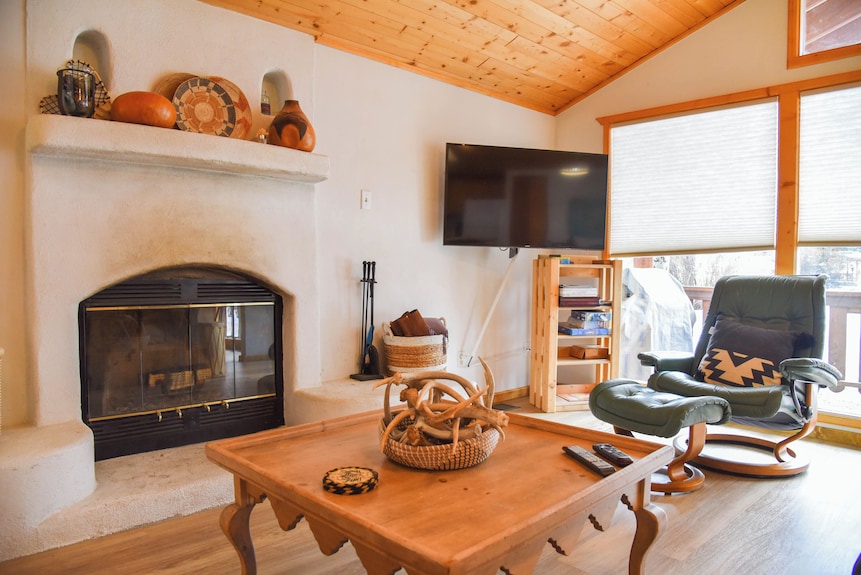 3 Bedroom Accommodation In Red River - Taos Ski Valley, NM