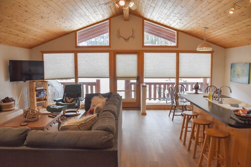 3 bedroom accommodation in Red River