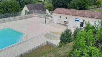 Piscine extérieure, piscine chauffée