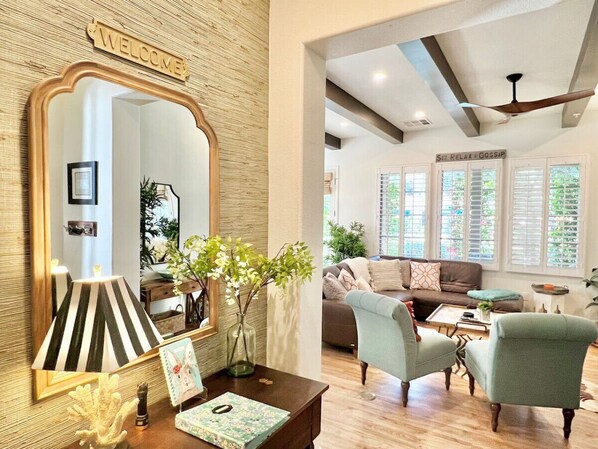 Tv, pejs, stereoanlæg