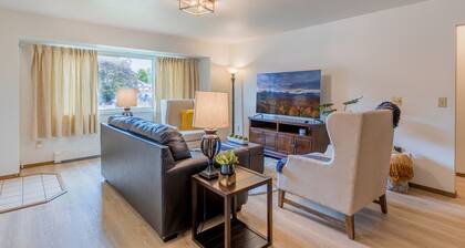 Cozy modern 2BR w/ workspace near Main St