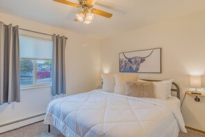 2 bedrooms, iron/ironing board, travel crib, free WiFi