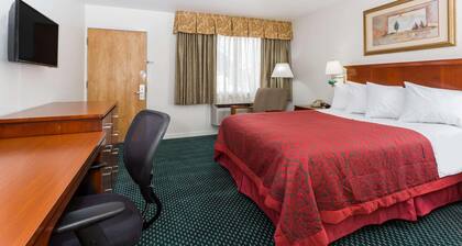Days Inn By Wyndham Kimball
