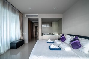 2 bedrooms, WiFi, bed sheets