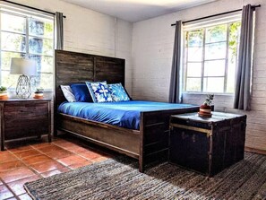 5 habitaciones, wifi y ropa de cama