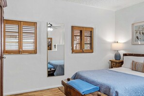 1 bedroom, iron/ironing board, WiFi, bed sheets - Casita del Viajero - Walk Everywhere (Santa Fe)