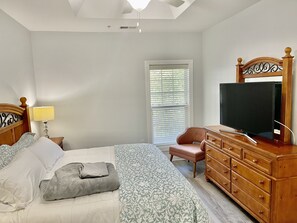 2 Schlafzimmer, Reisekinderbett, kostenloses WLAN, Bettwäsche