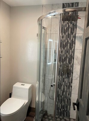 Shower, hair dryer, towels, soap - Northstar Village Studio (Northstar)