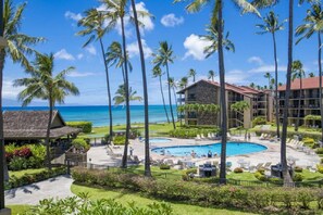 A heated pool - Papakea D-105 - Updated - From $159/night! (Honokowai)