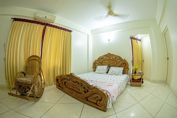 4 bedrooms, free WiFi, bed sheets