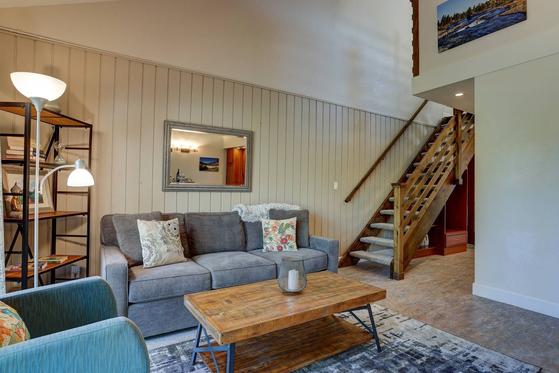 Télévision, cheminée