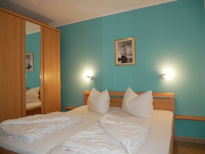 Unclassified image, 4 of 26, button