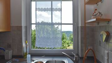 Kühlschrank, Ofen, Herdplatte, Geschirrspüler