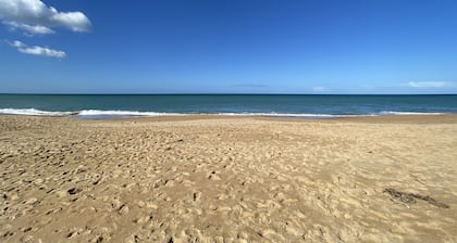 Paradise Beach - Eco, Family, and Pet Friendly House