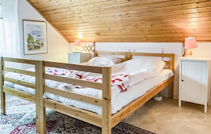 2 habitaciones, cuna de viaje y wifi gratis