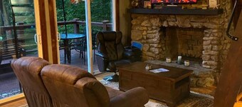 HOT TUB,  Unique A-Frame Cabin, Walk to ski resort