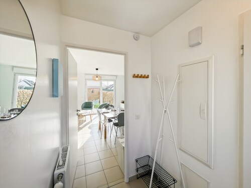 New house with garden and private parking