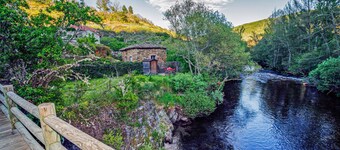 Nice home in La Omañuela with WiFi