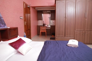 Cottage, Multiple Beds | 2 bedrooms, iron/ironing board, free WiFi, bed sheets - Captivating 5-bed Villa in Vettiyar (Mavelikara)