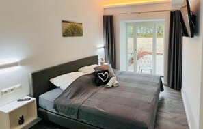 2 bedrooms, free WiFi - 2 bedroom stunning apartment in Prora (Prora)