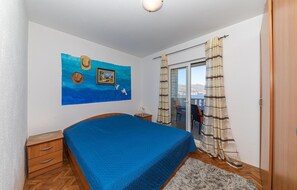 4 habitaciones, wifi gratis y ropa de cama 