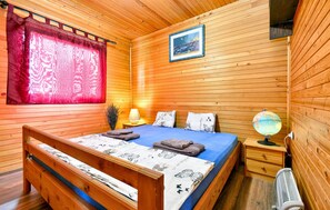 2 habitaciones, cuna de viaje, wifi gratis y ropa de cama 
