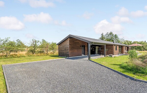 Exterior - 4 bedroom stunning home in ålbæk (Ålbæk)