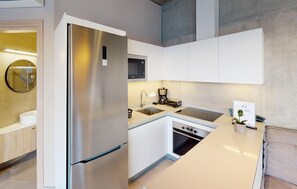 Kühlschrank, Herdplatte, Geschirrspüler