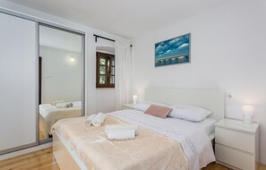 2 bedrooms, free WiFi, bed sheets