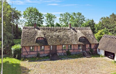 Cozy home in Præstø with kitchen
