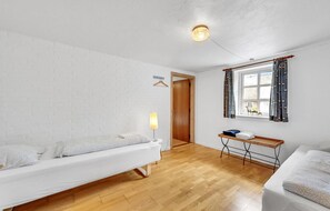 2 bedrooms, free WiFi
