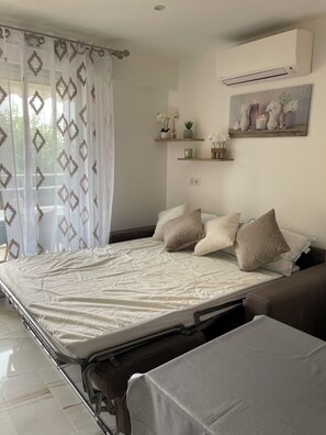 1 Schlafzimmer, Bügeleisen/Bügelbrett, Bettwäsche