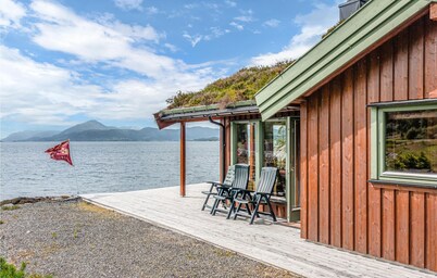 3 bedroom cozy home in øydegard