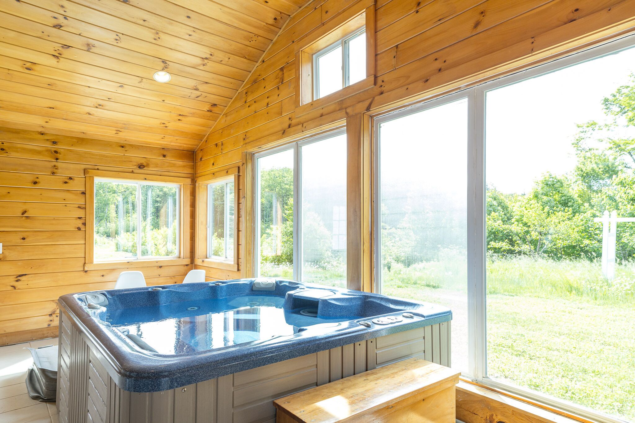 Relax in the hot tub - perfect after a day on the slopes!