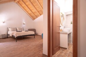 3 bedrooms, soundproofing, iron/ironing board, free WiFi