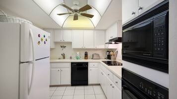 Condo, 1 Bedroom | Private kitchen | Fridge, coffee/tea maker, toaster