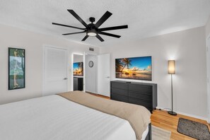 Condo, 1 Bedroom