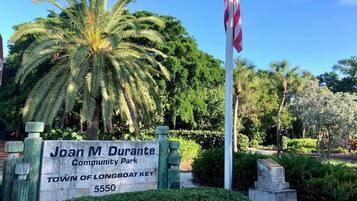 Condo, 1 Bedroom | Property grounds