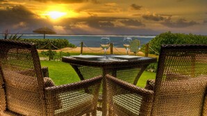 Outdoor dining - Waipouli Beach Resort Condo Perfect for Families or Quiet Getaway! (Kapaa)