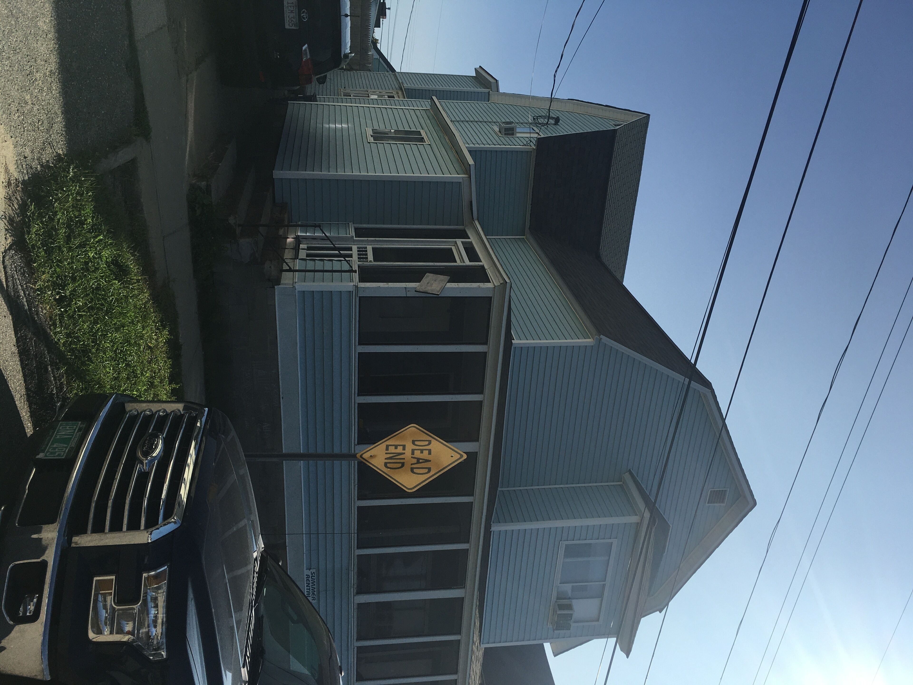 5 Bedroom 200 feet from Beach
