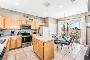 Fridge, microwave, oven, stovetop - MEGA HOME! Relax By the Pool! EPIC Resort-Only 4 miles to Disney! (Kissimmee)
