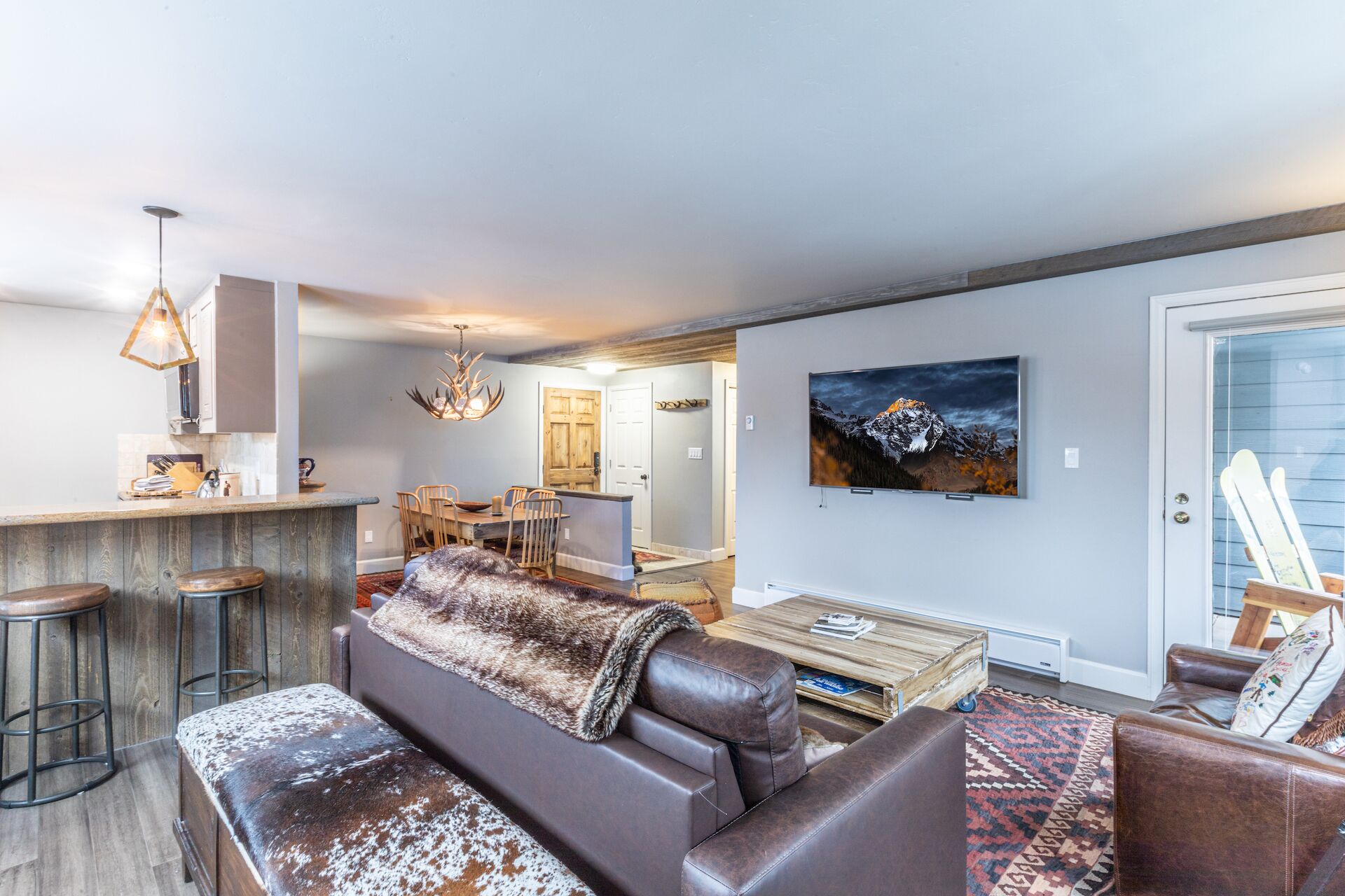 Smart TV, offices, printers