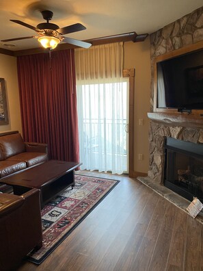 Flat-screen TV, fireplace