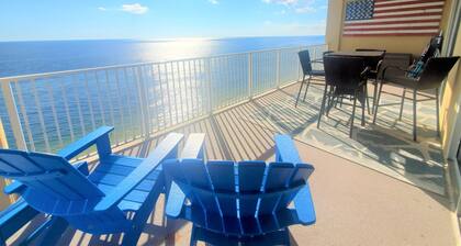 Ocean-Front End-Unit! Panoramic Views, Free Beach Service & Expansive Balcony