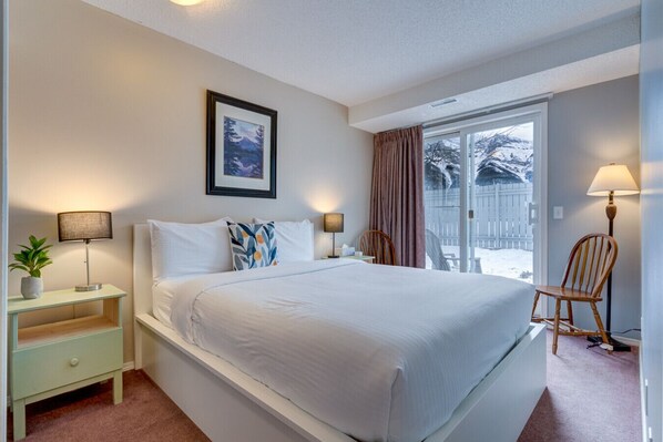 2 bedrooms, desk, travel cot, free WiFi