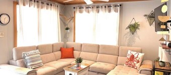 Cozy House on the Marsh, 6 minutes from the beach!