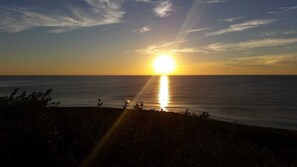 Beach nearby - New, exclusive vacation home close to the beach with sauna, 3 bedrooms, fireplace, garage, (Dranske-Lancken)